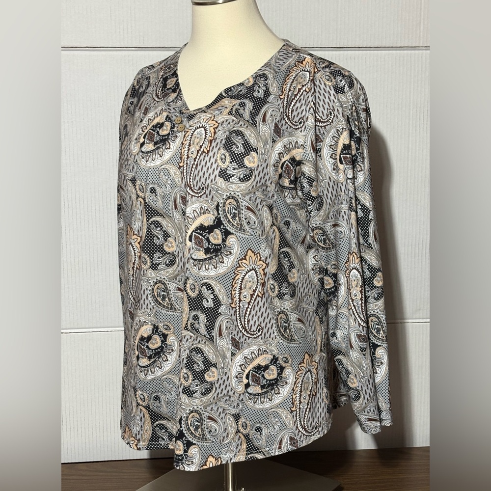 Sweet night 3XL Paisley Long Sleeve Blouse 30” L 23” p2p 26” sleeve 95% poly